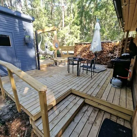 Casa Vuorinen,forest W,sauna & Private Patio Chalet